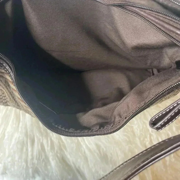 Croft & barrow beige and brown purse - Picture 14 of 16